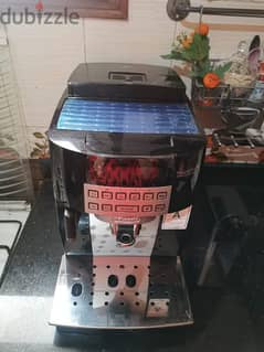 Delonghi coffe machine ماكينة قهوة سبريسو وكابتشينو ديلونجي