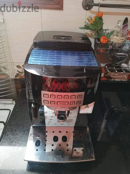 Delonghi coffe machine ماكينة قهوة سبريسو وكابتشينو ديلونجي 0