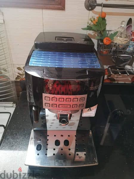 Delonghi coffe machine ماكينة قهوة سبريسو وكابتشينو ديلونجي 7