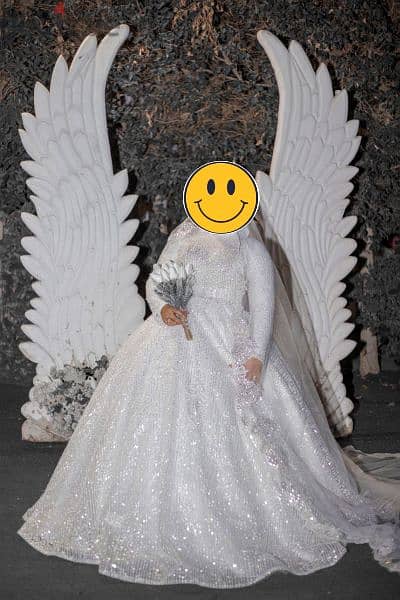 فستان عروسة أبيض للزفاف + طرحة أسبانى 2