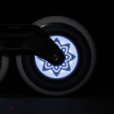 Powerslide Wheels Graphix show white LEDs عجلات تضيأ أبيض بأشكال مميزة