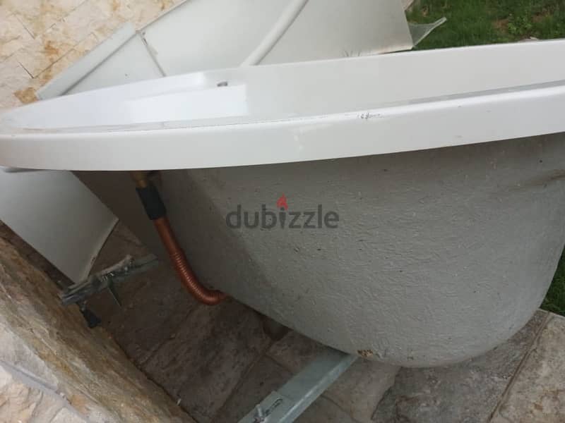large bath tub ideal standard 1