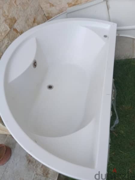 large bath tub ideal standard 4