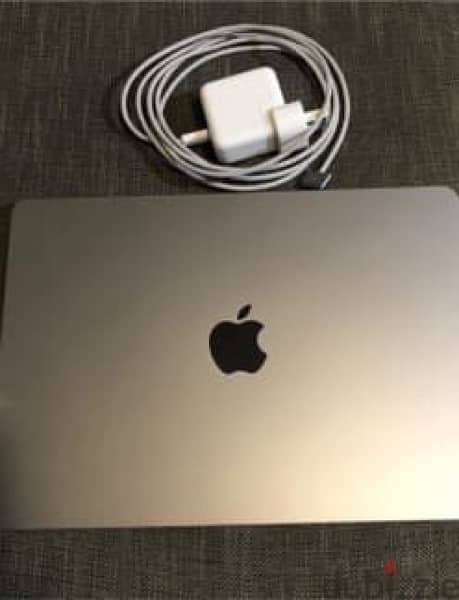 Macbook Air m2 256gb 8ram 0