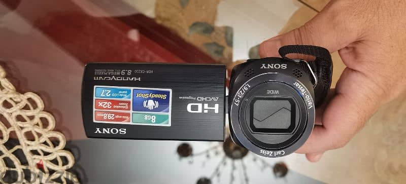 Sony HDR-CX230 1080 Full HD Camcorder 8gb Internal Memory 4