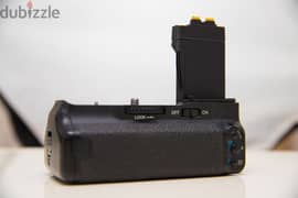 battery grips  and original battery for Canon 700d ,650d, 600d, 550d, 0