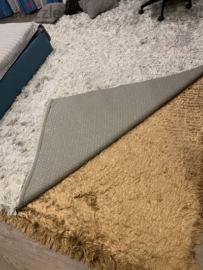 2 carpet from elnasagoun elsharkayoun brand new very good condition