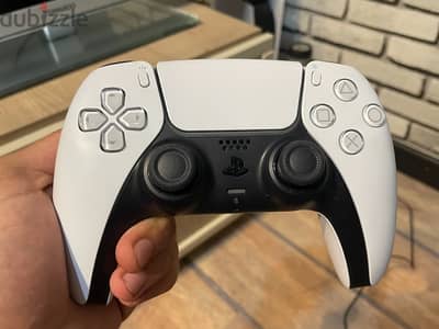 PS5 controller