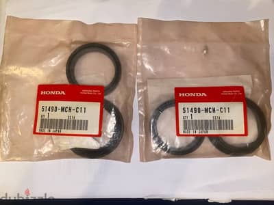 Vtx 1800 original oil seal