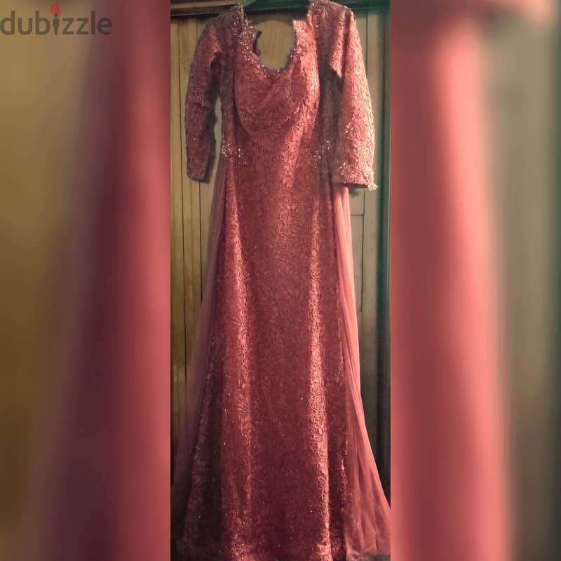 Soirée Dress (فستان سواريه) 1