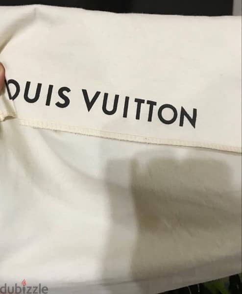 شنطة يد Louis Vuitton 4