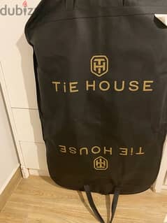 new suit tie house 0