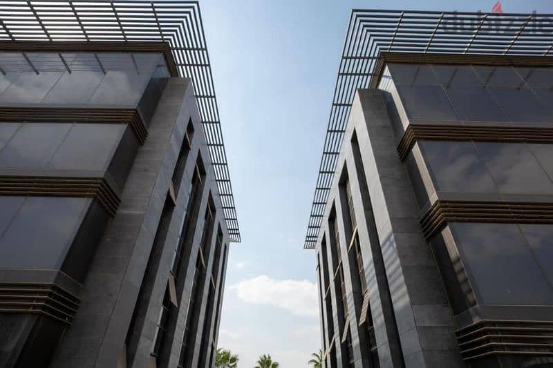 مكتب إداري للبيع مساحة 174متر بالتقسيط المريح في Cairo Business park 3