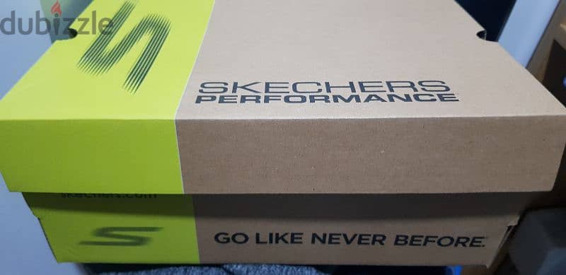 جديد بالكارتونة سكتشر رجالى مقاس ٤٤ Skecher Brand new in box size 44 i 8