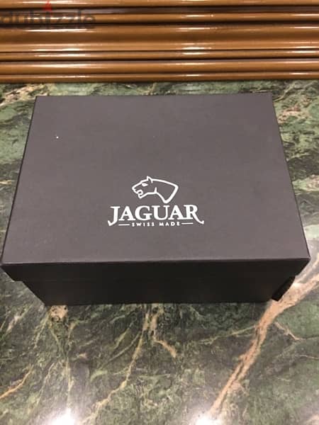 Jaguar - J687/6 4