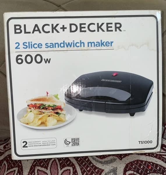 بلاك اند ديكر (  Black + Decker TS1000 )  صانع ساندويتشات 600W 1