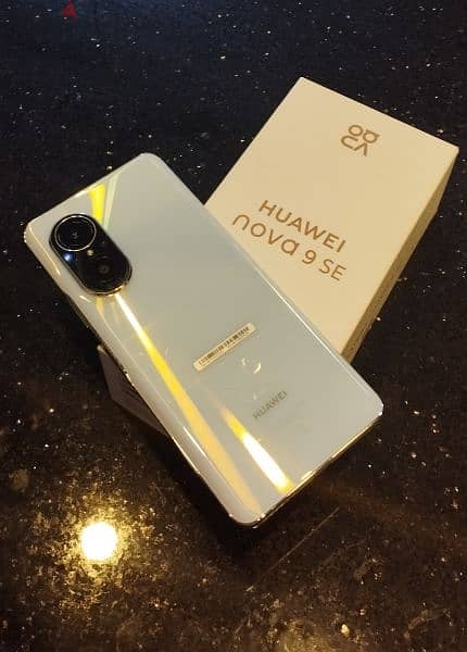 Huawei nova 9 se بحالة جيدة جدا معاه ضمان على الموبيل و ضمان على الشاش 1