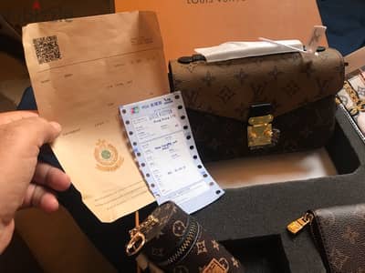 شنطه يد حريمي لويس فيتون LOUIS VUITTON    mirror