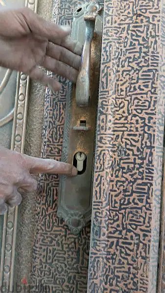 باب مصفح استعمال خفيف64991523233667121