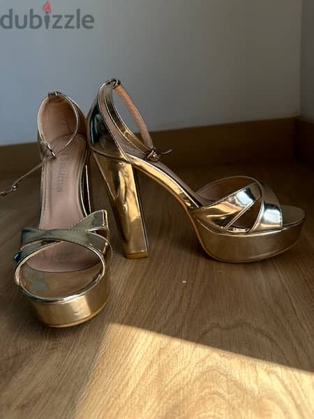 gold high heels 2