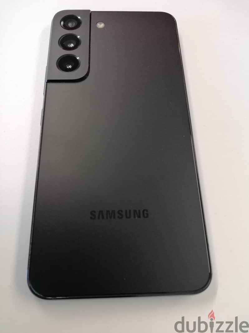 Samsung Galaxy S22 العادي 3