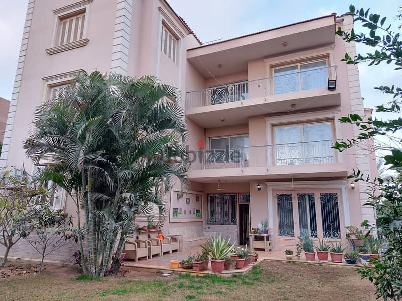 Villa for sale in Sherouk with Garden 0