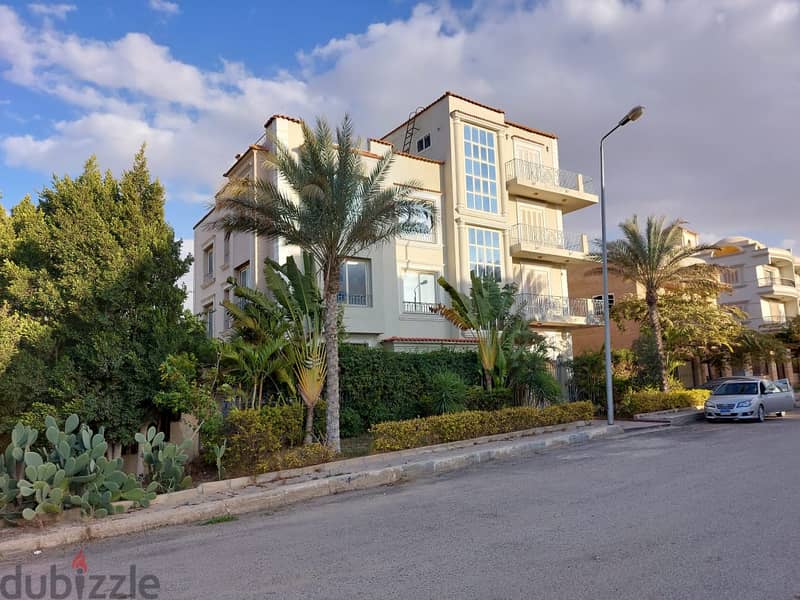 Villa for sale in Sherouk with Garden 1