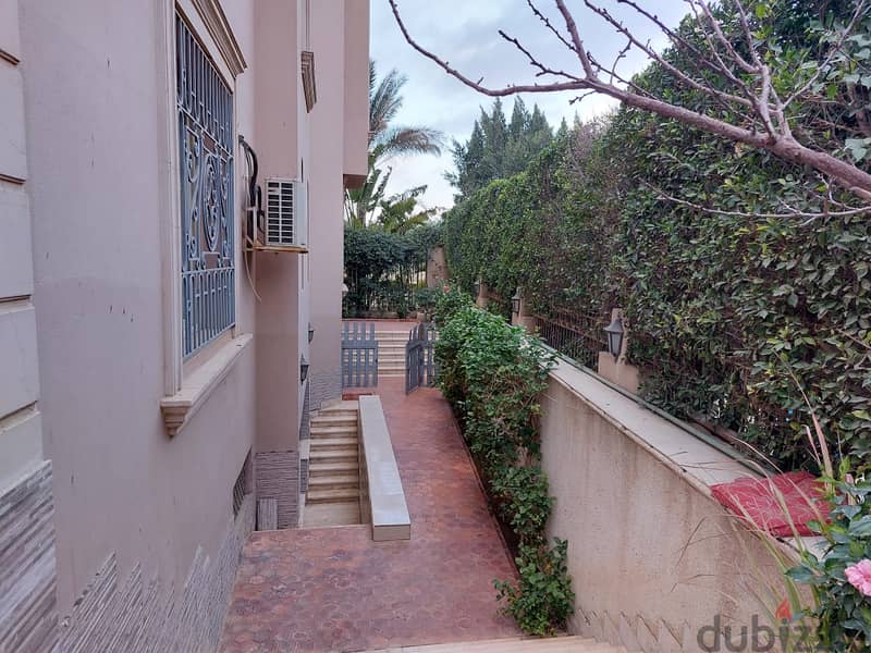 Villa for sale in Sherouk with Garden 2