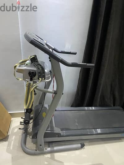 Top Fitness Treadmill - Used in good conditionمشاية