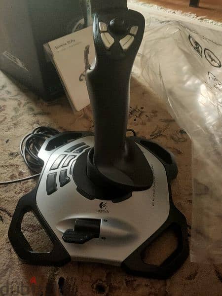 Logitech extreme 3d pro - ألعاب فيديو و إكسسواراتها - 197608390