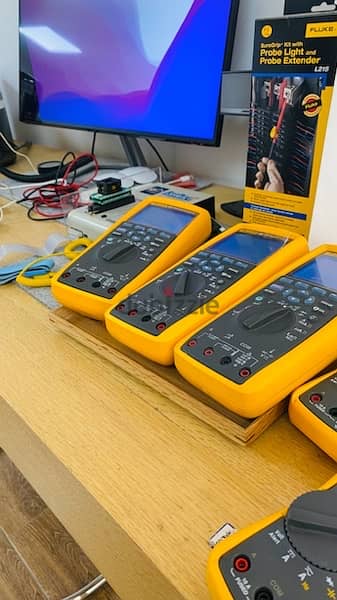 Fluke 287 TRUE RMS MULTIMETER   Bose Apple Mac
