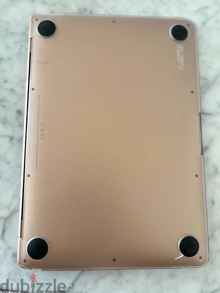 Mac book air 256GB 2020 Gold with Cover 3