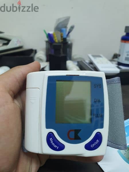 جهاز قياس ضغط من الساعد جديد Automatic blood pressure monitor 5