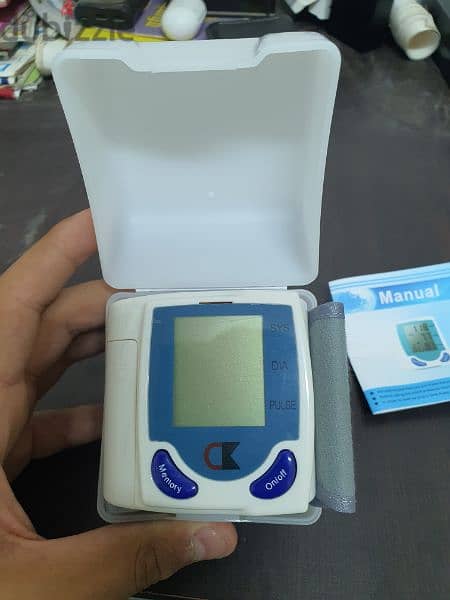 جهاز قياس ضغط من الساعد جديد Automatic blood pressure monitor 6