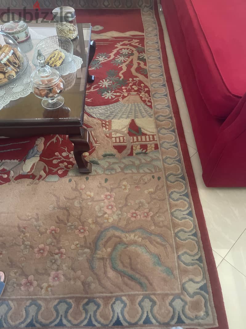 سجاده سنراه اصلي حمراء رسمه مختلفه مش تقليديه - أقمشة - ستائر - سجاد ...