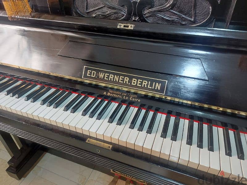 piano Ed Werner Like new 6