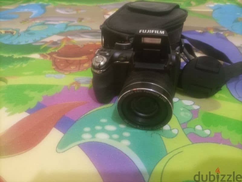 كاميرا semi profisional Fujifilm camera 1
