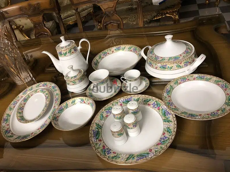 طقم صينى مستورد ١٢٤ قطعة65583527043330125