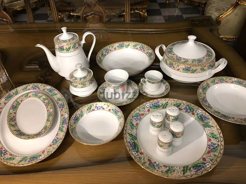 طقم صينى مستورد ١٢٤ قطعة65583527043330126