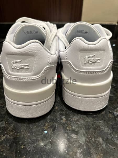 white choose lacoste 4