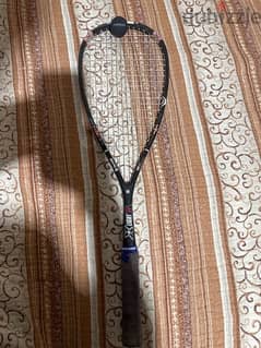 squash raccket with ball