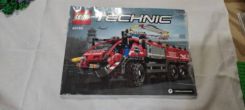 lego technical Airport Rescue vehicle 2
