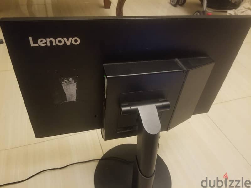 Lenovo all-in-one PC (جهاز كمبيوتر متكامل) 4