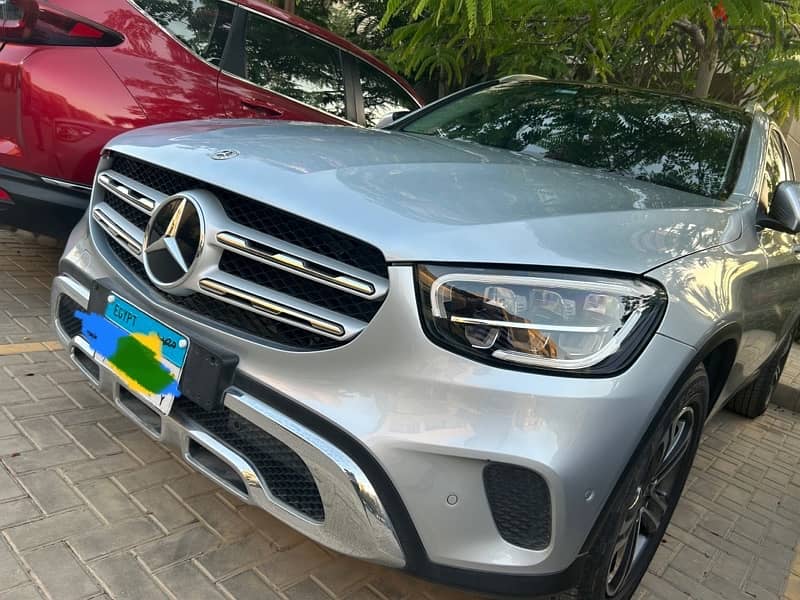 GLC 200-2021 -like new   - 11000km only - Glass thermally insulated 2