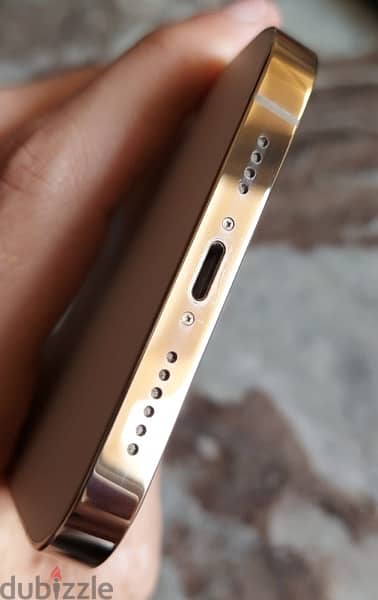 Gold iPhone 13 Pro Max (Excellent condition) 3