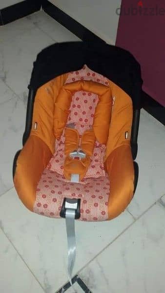 brand new Maxicisi car seat 3