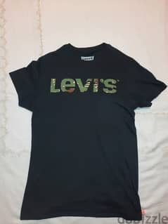T-shirts size small men  (levi's, american eagle , abercrombie, aero)