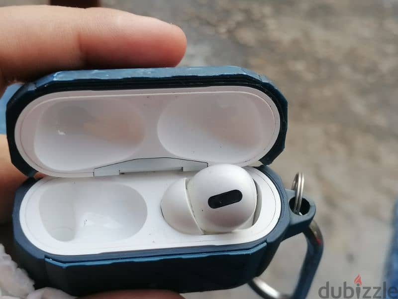 airpods pro v1 2