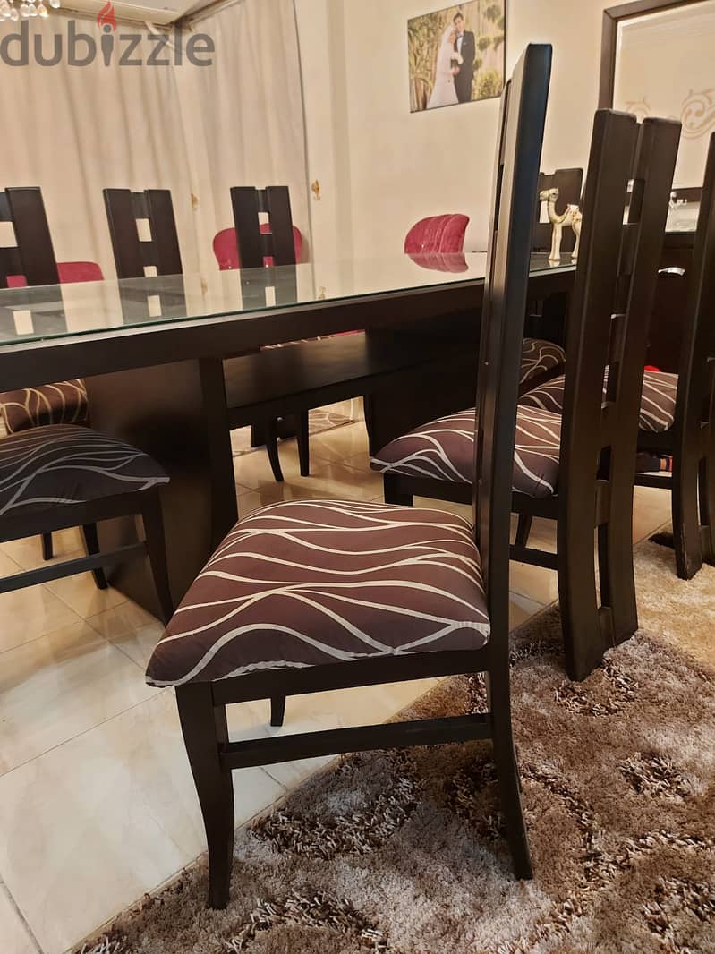 dining-room-197851344