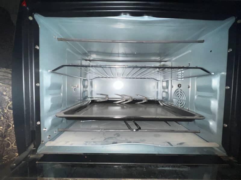 Tornado oven 1800 watt 45L فرن تورنادو ٤٥ لتر 2